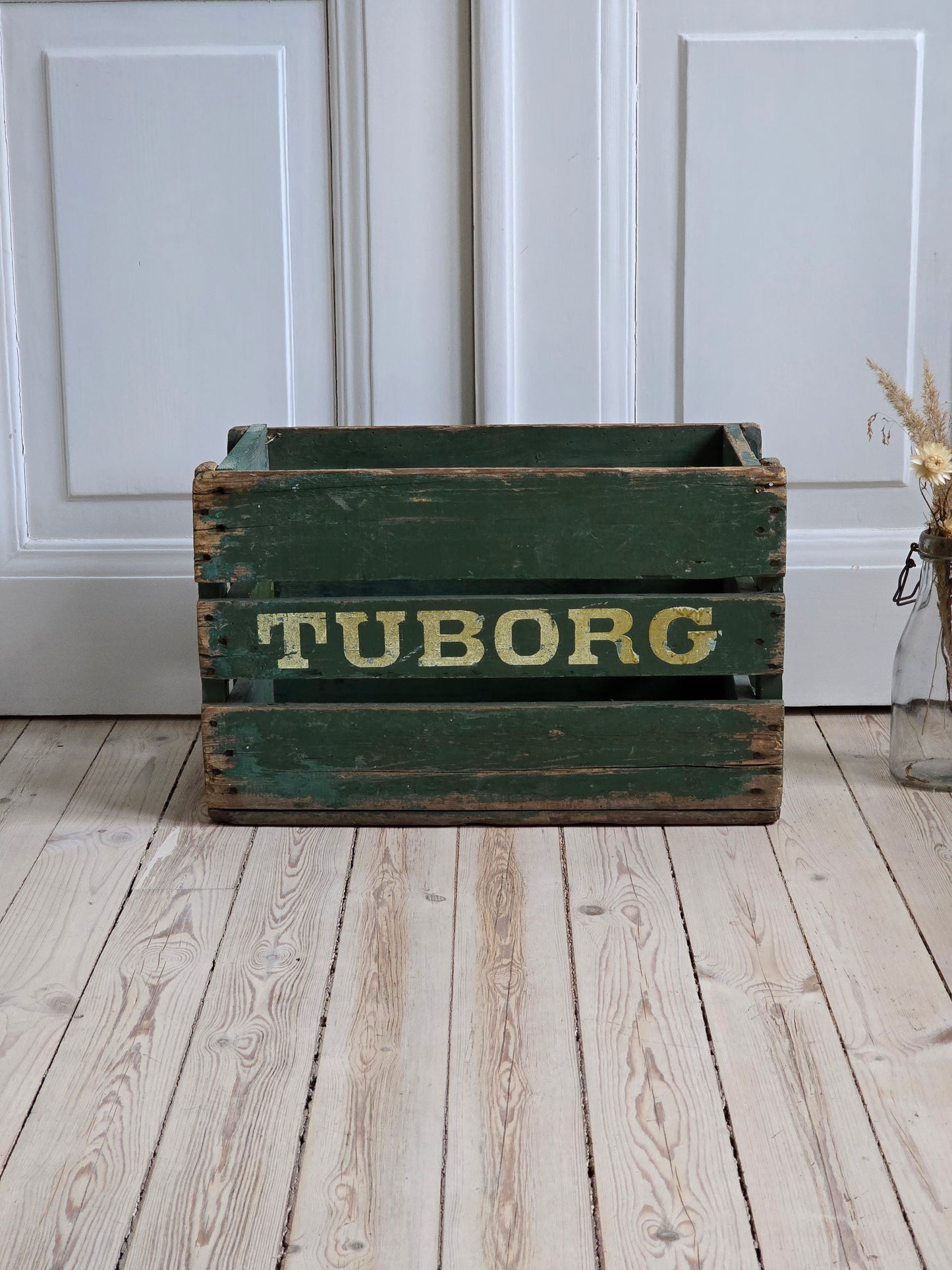 Vanha vintage-olutlaatikko