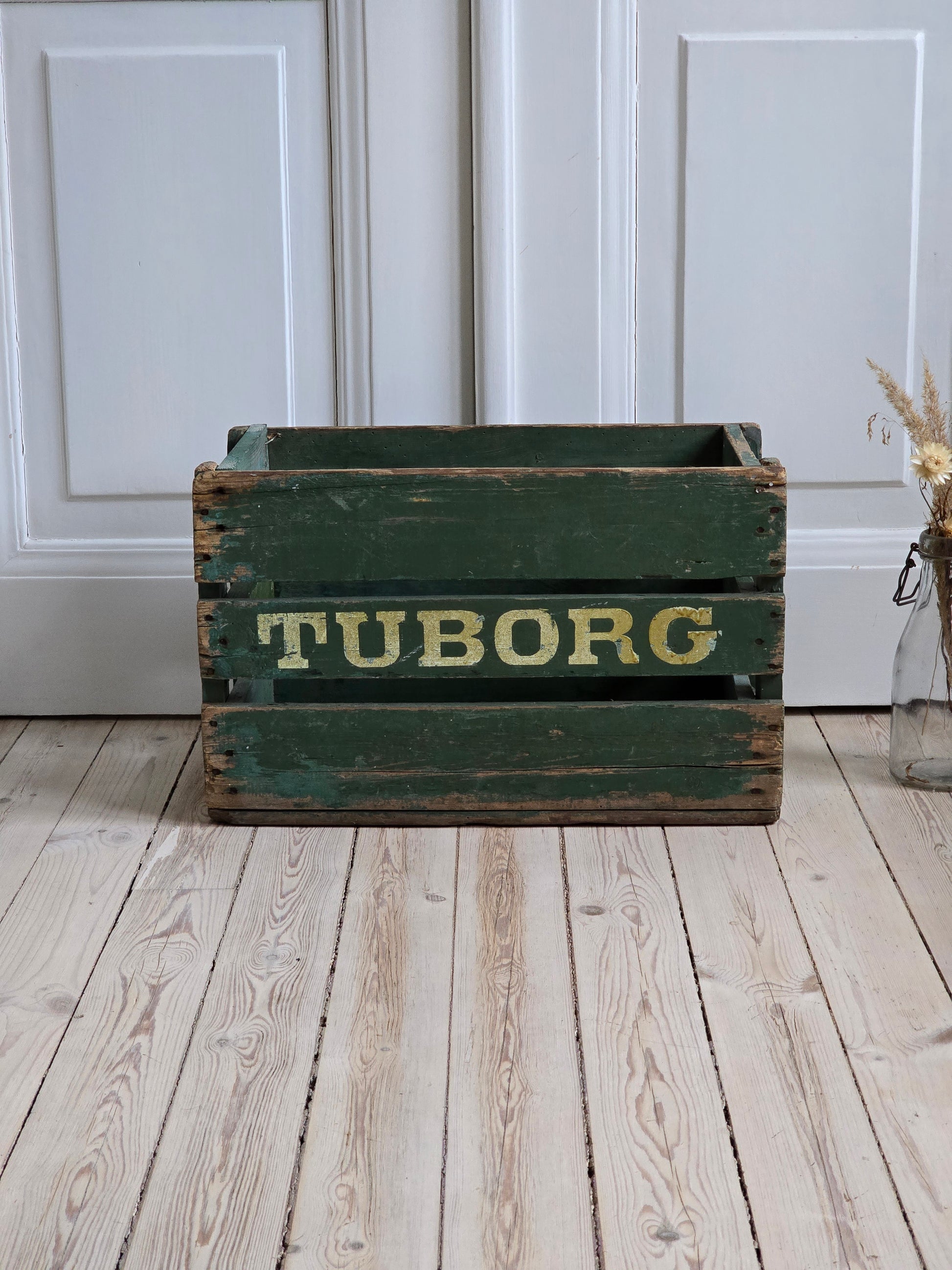 Vanha vintage-olutlaatikko