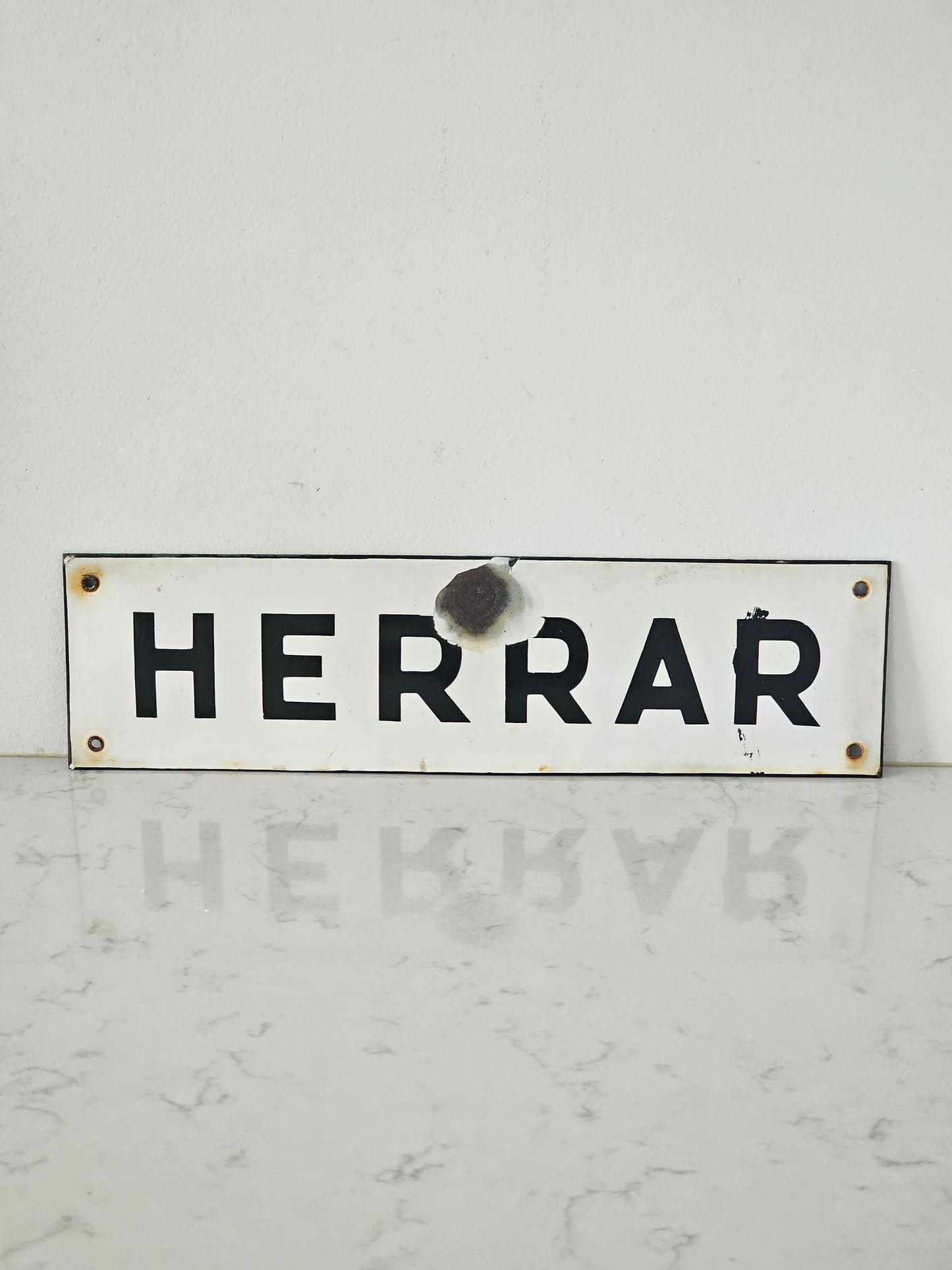 Herrar-emalikyltti