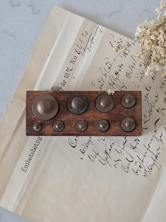 vanha vintage punnussetti