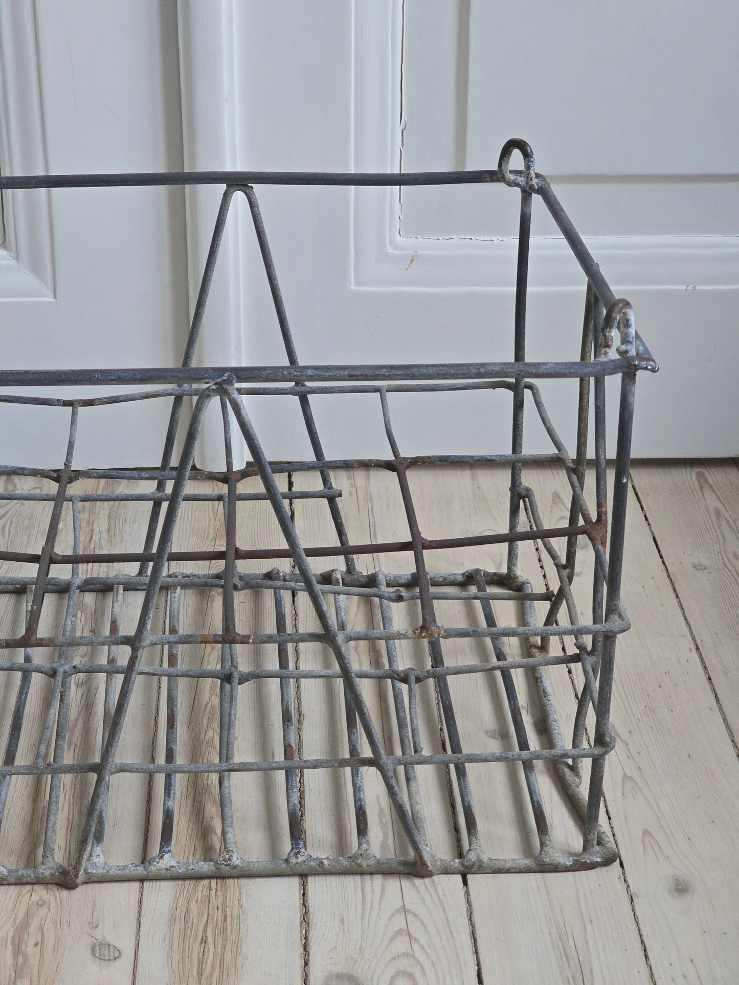 Vanha patinoitunut ranskalainen viinipullokori