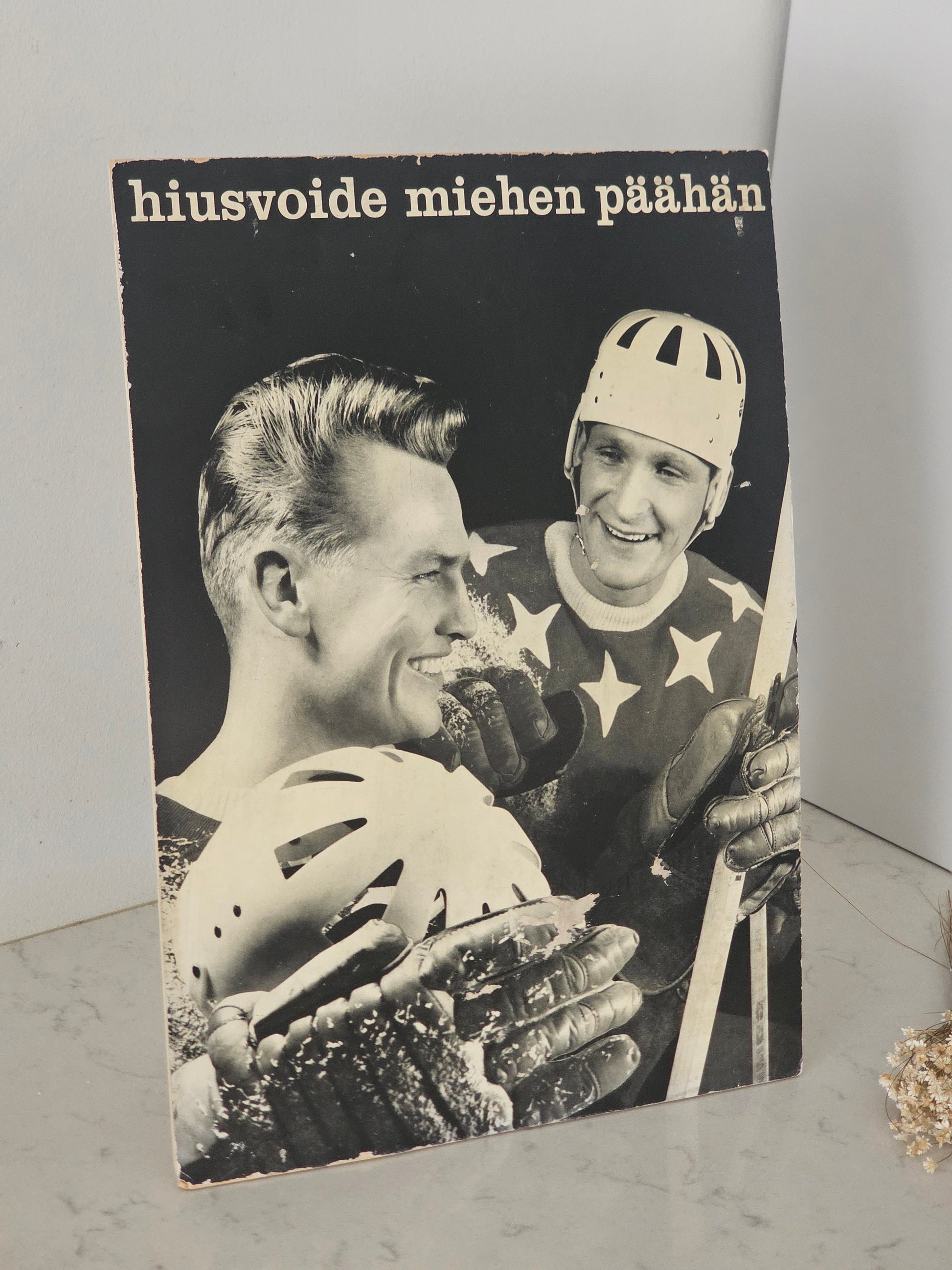 vanha mainoskyltti
