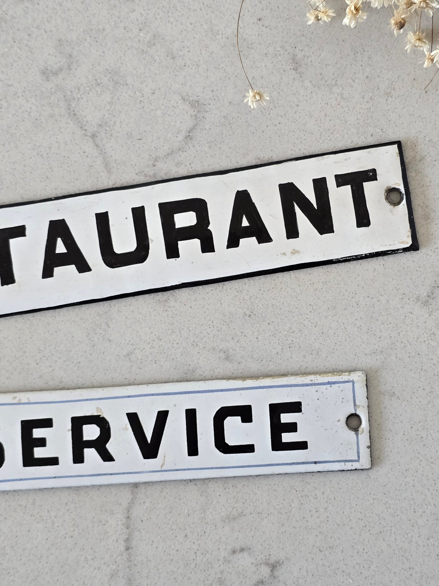 Vanhat vintage emalikyltit Restaurant ja Service 