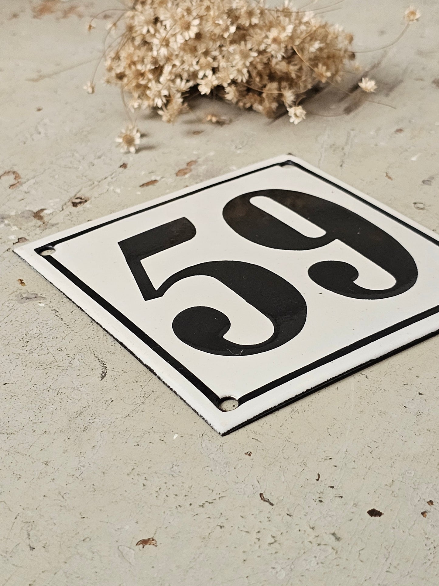 Emalinumero 59