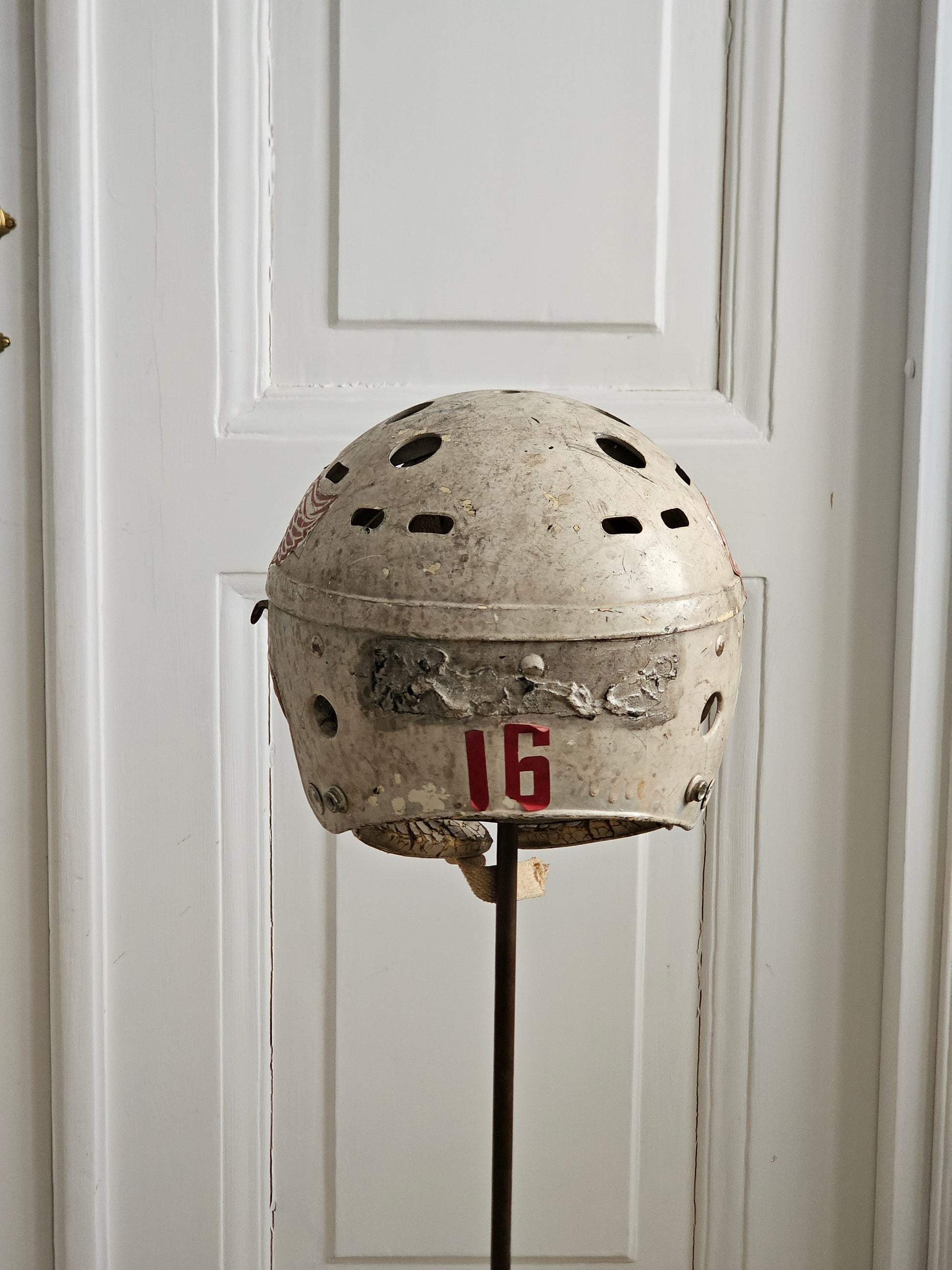 Old Detroit Red Wings helmet Stan Mikita