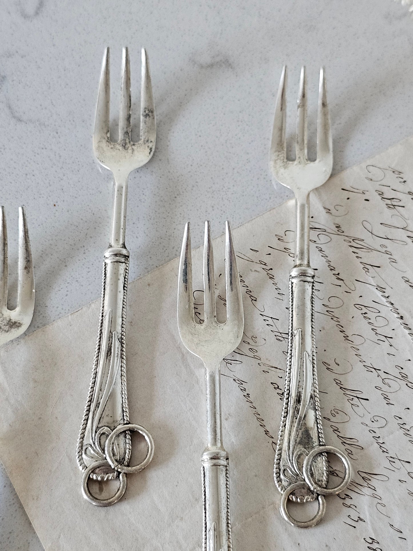 Vanhat italialaiset vintage cocktailhaarukat