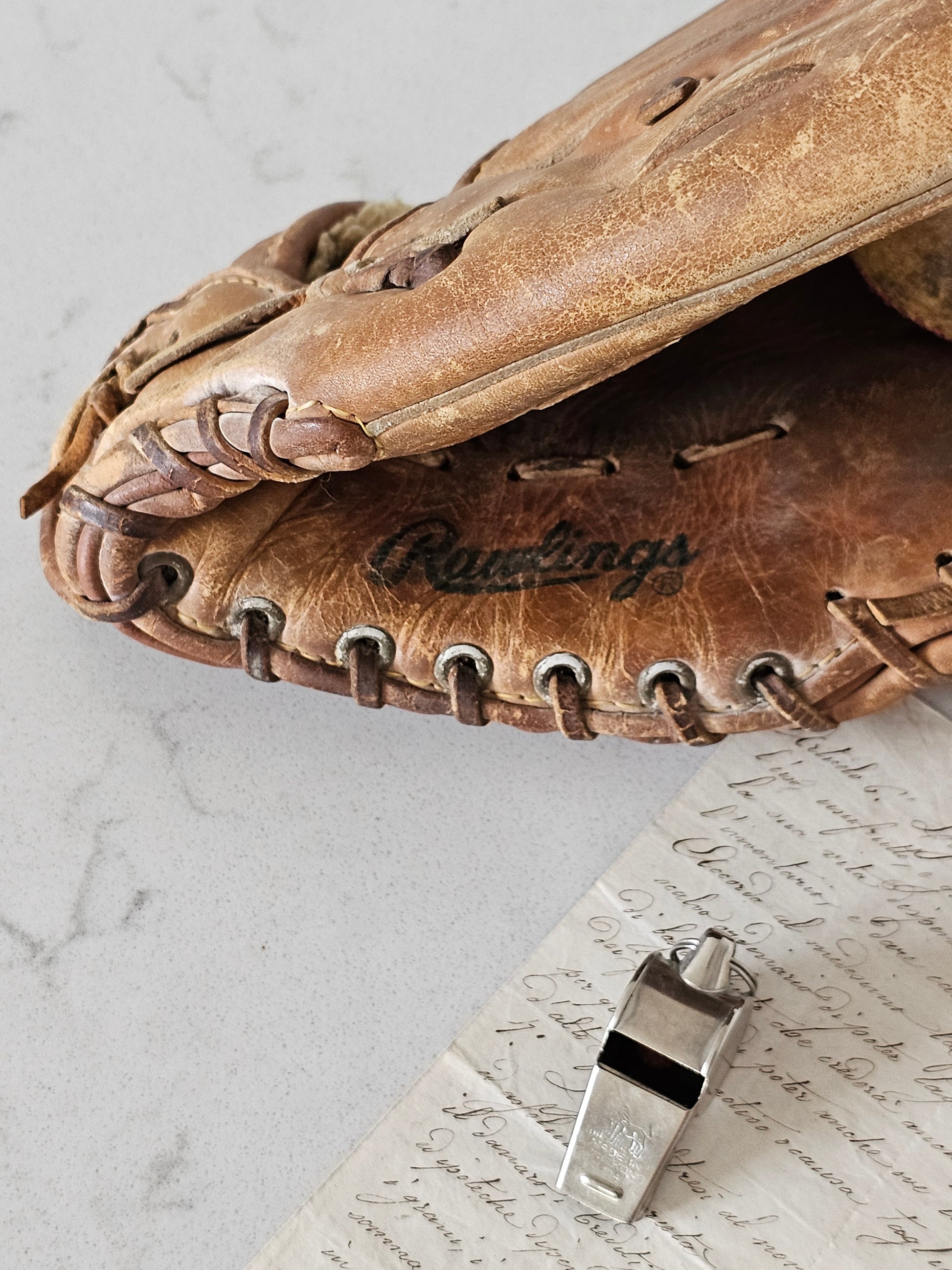  Vintage baseball-räpylä ja -pallo