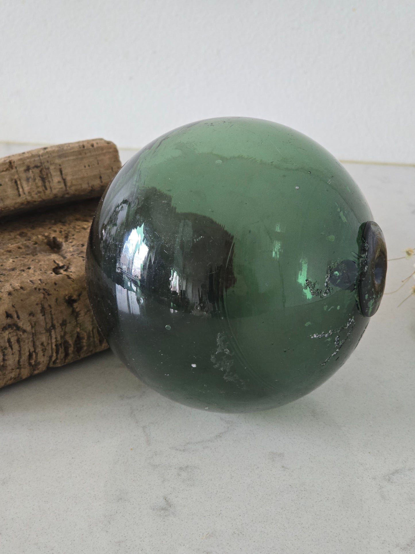 Setti vanhoja kalastustarvikkeita