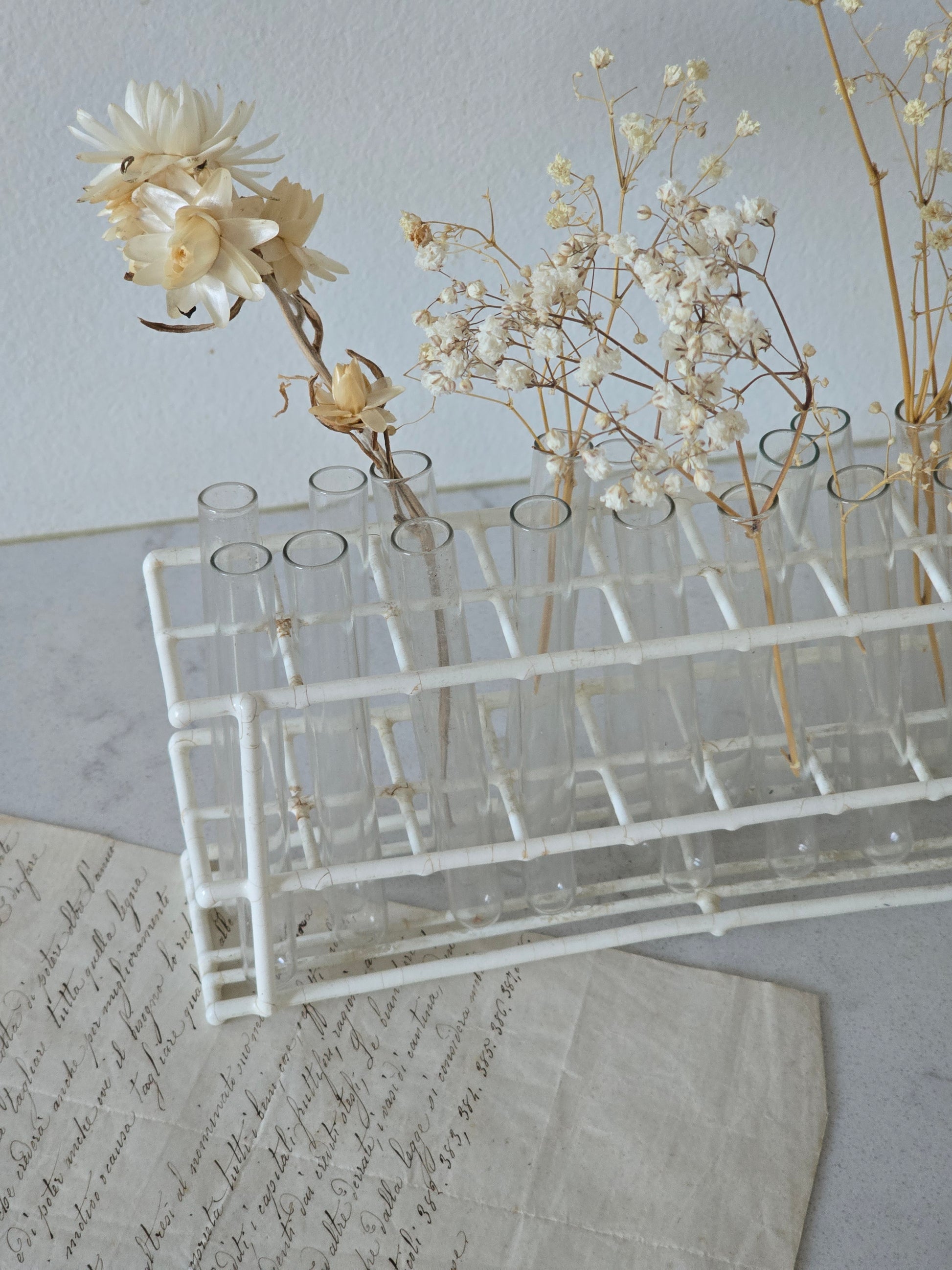Vanha vintage koeputkiteline