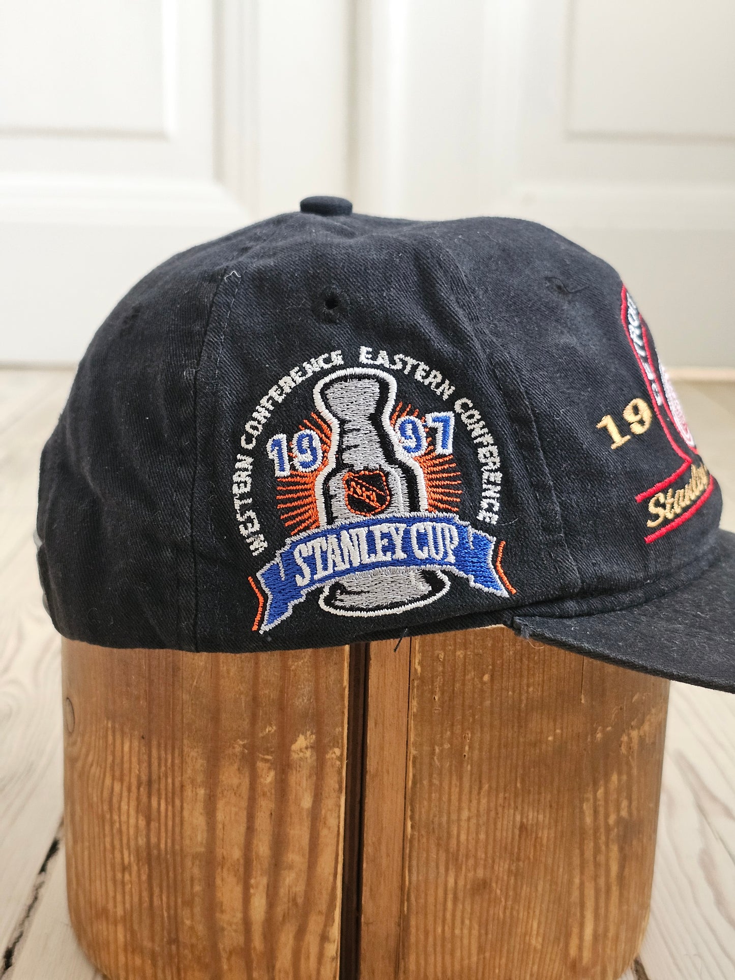 Detroit Red Wings lippis 90's