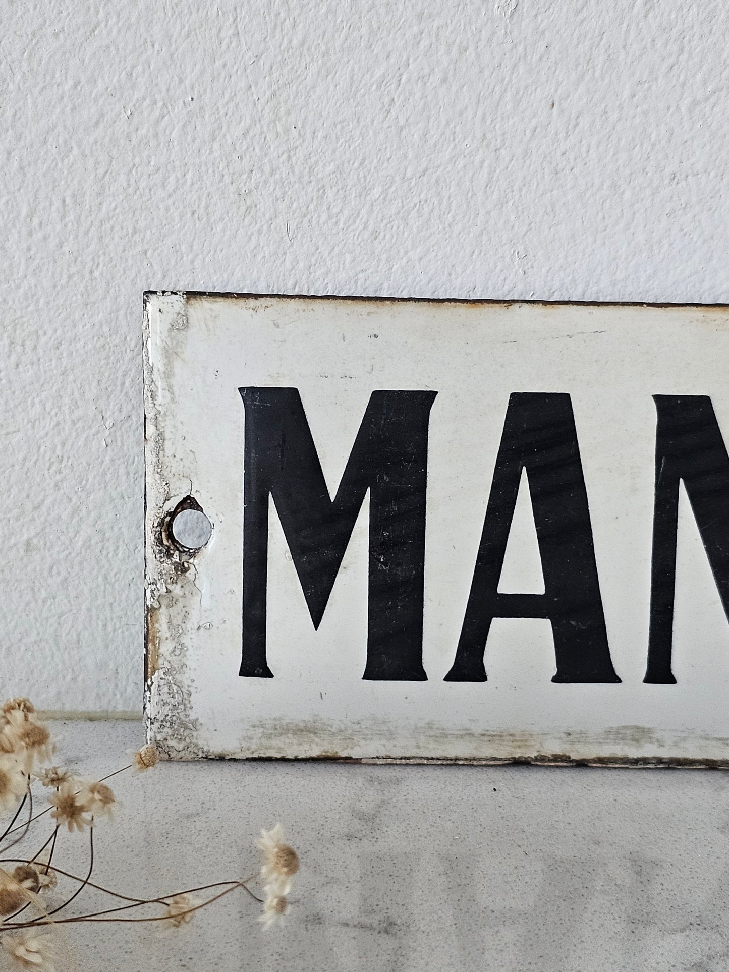 Mannerheimintie emalikyltti