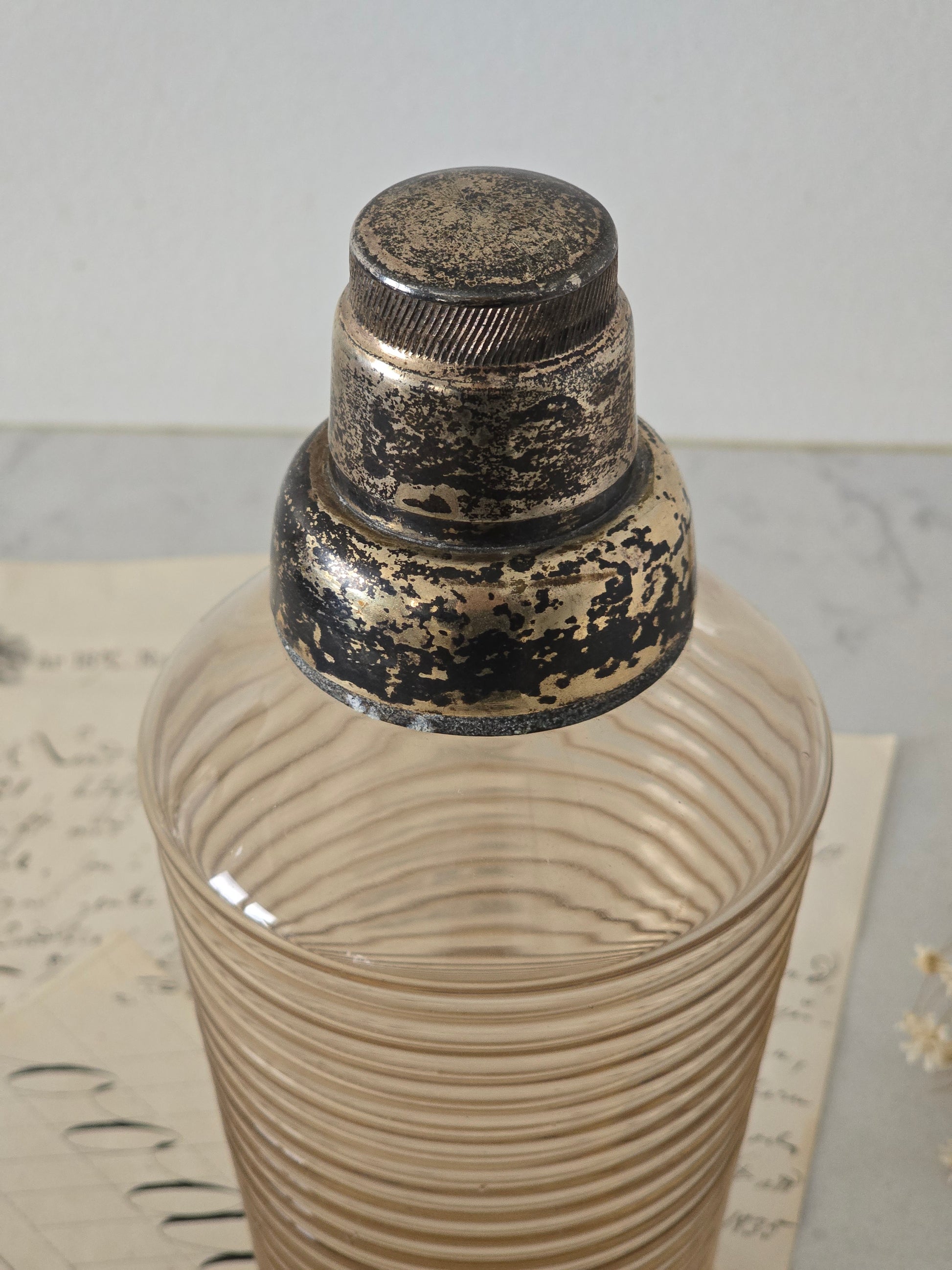 Vanha vintage cocktail-shaker