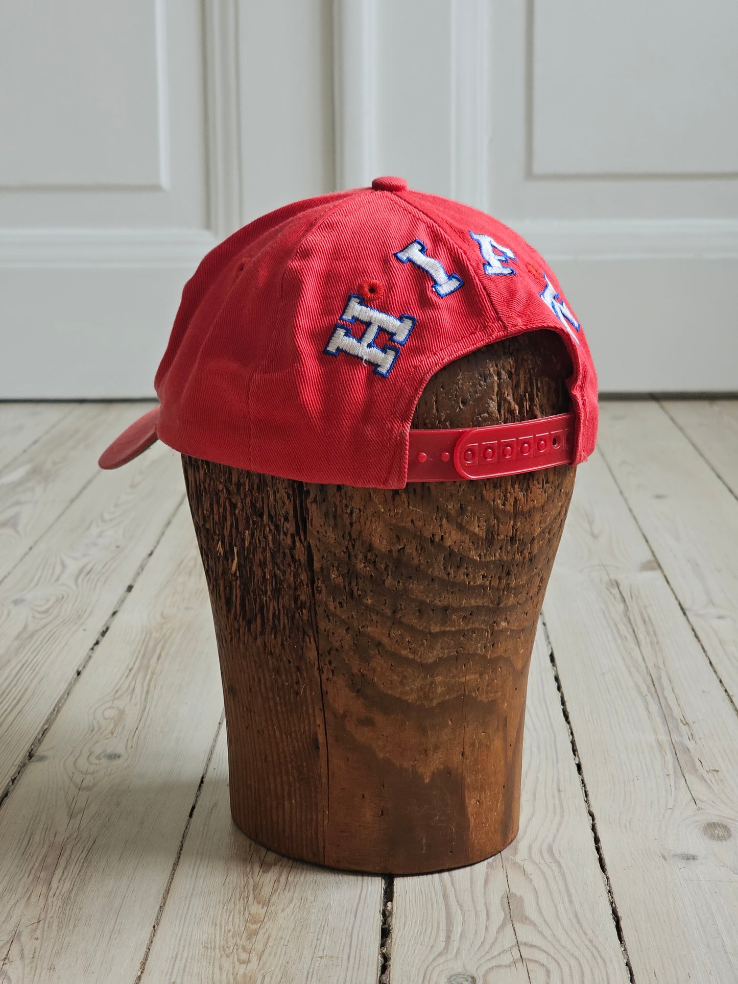 90's HIFK-lippis tähtilogolla