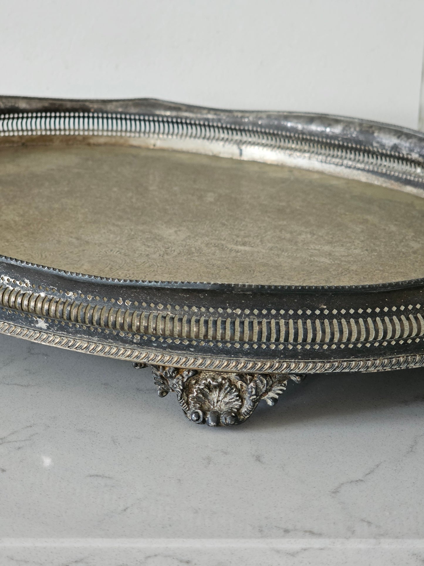 Italialainen iso tarjotin