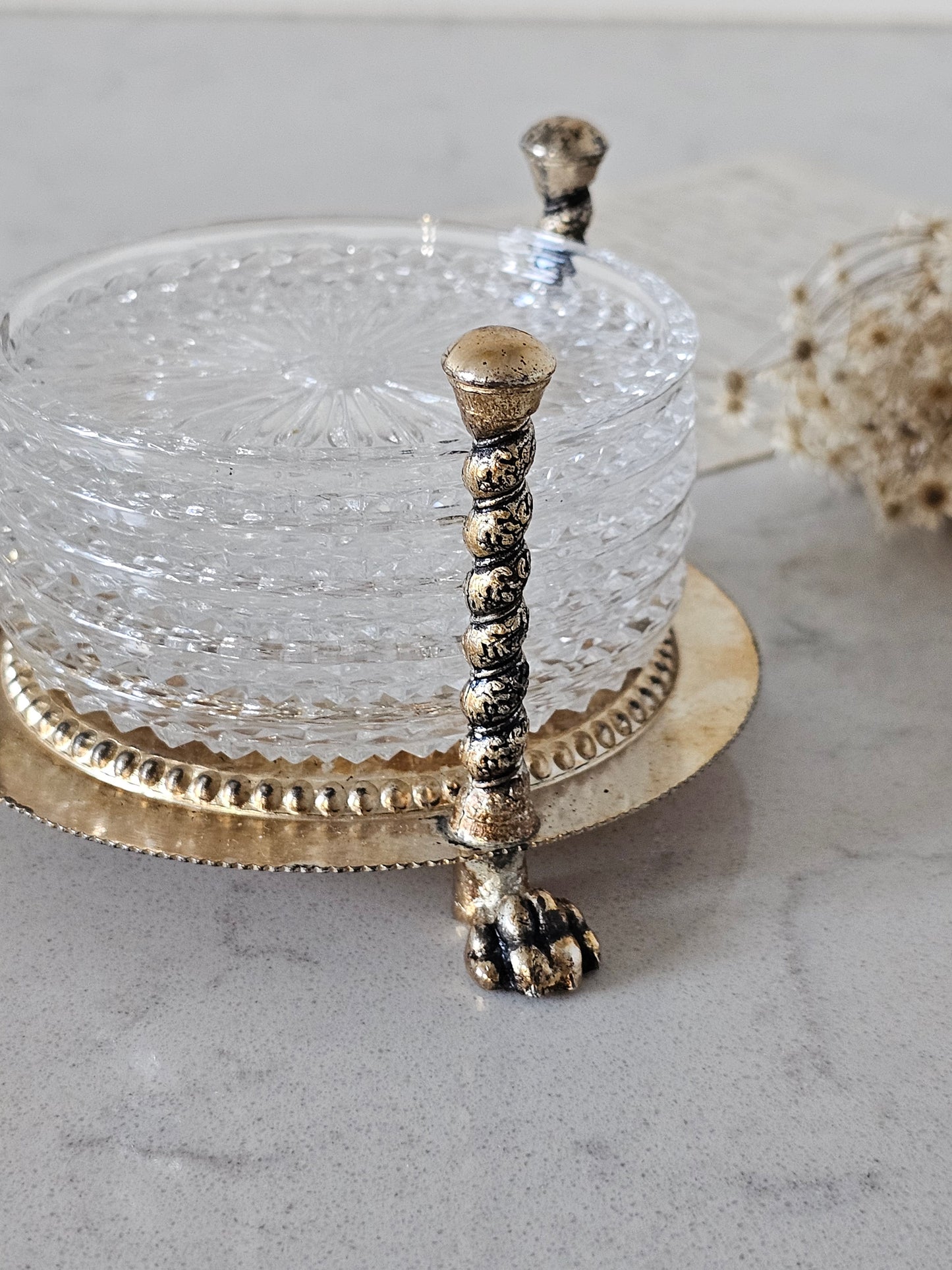 vanhat kristalliset vintage lasinaluset metallitelineellä