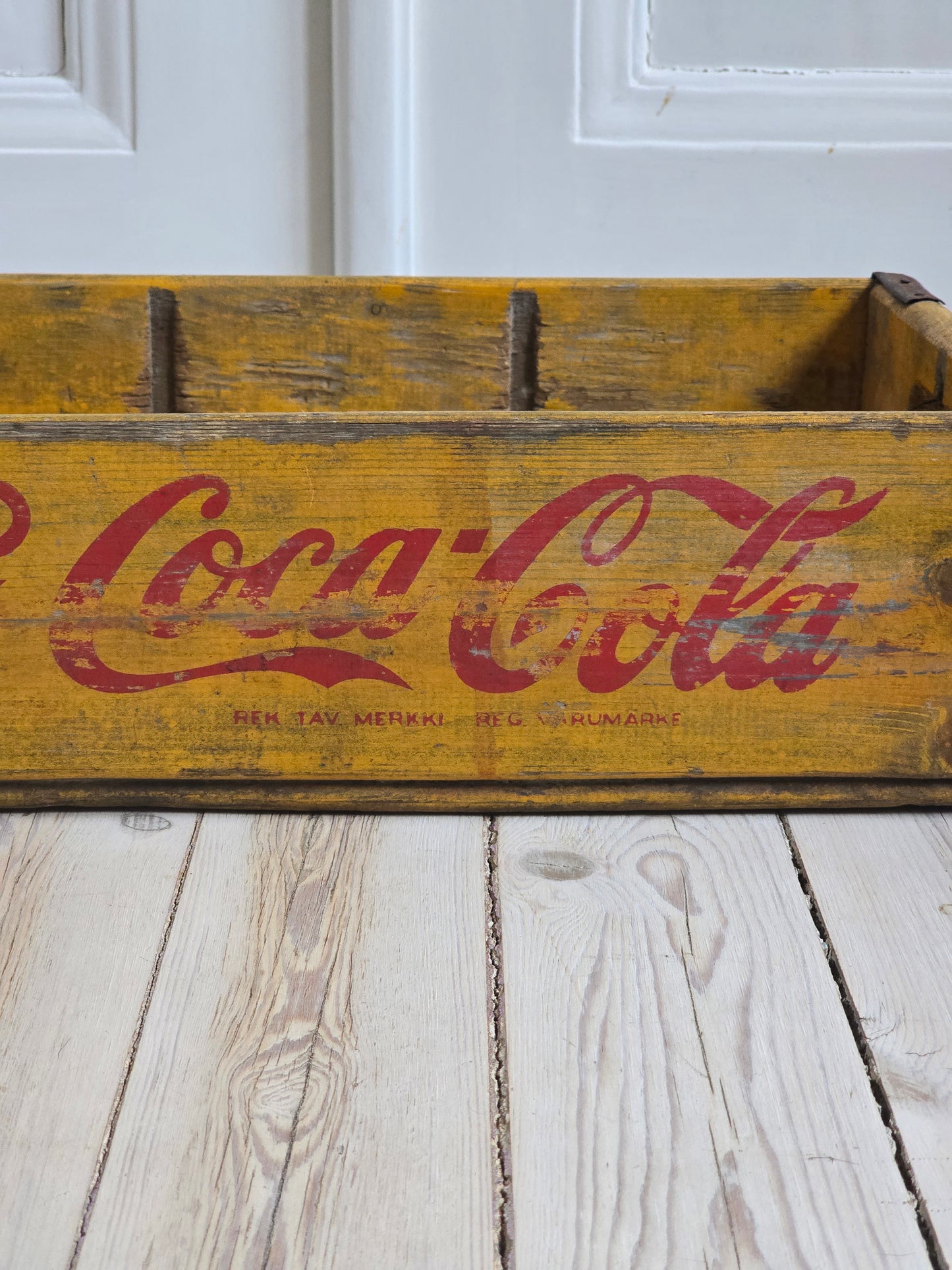 Vanha vintage Coca-Cola puulaatikko