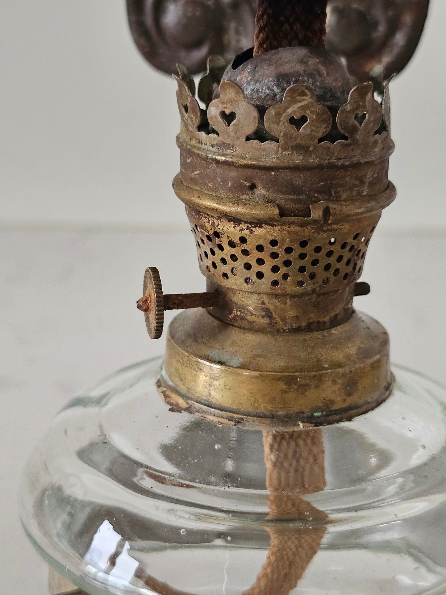 Simpukanmuotoinen öljylamppu