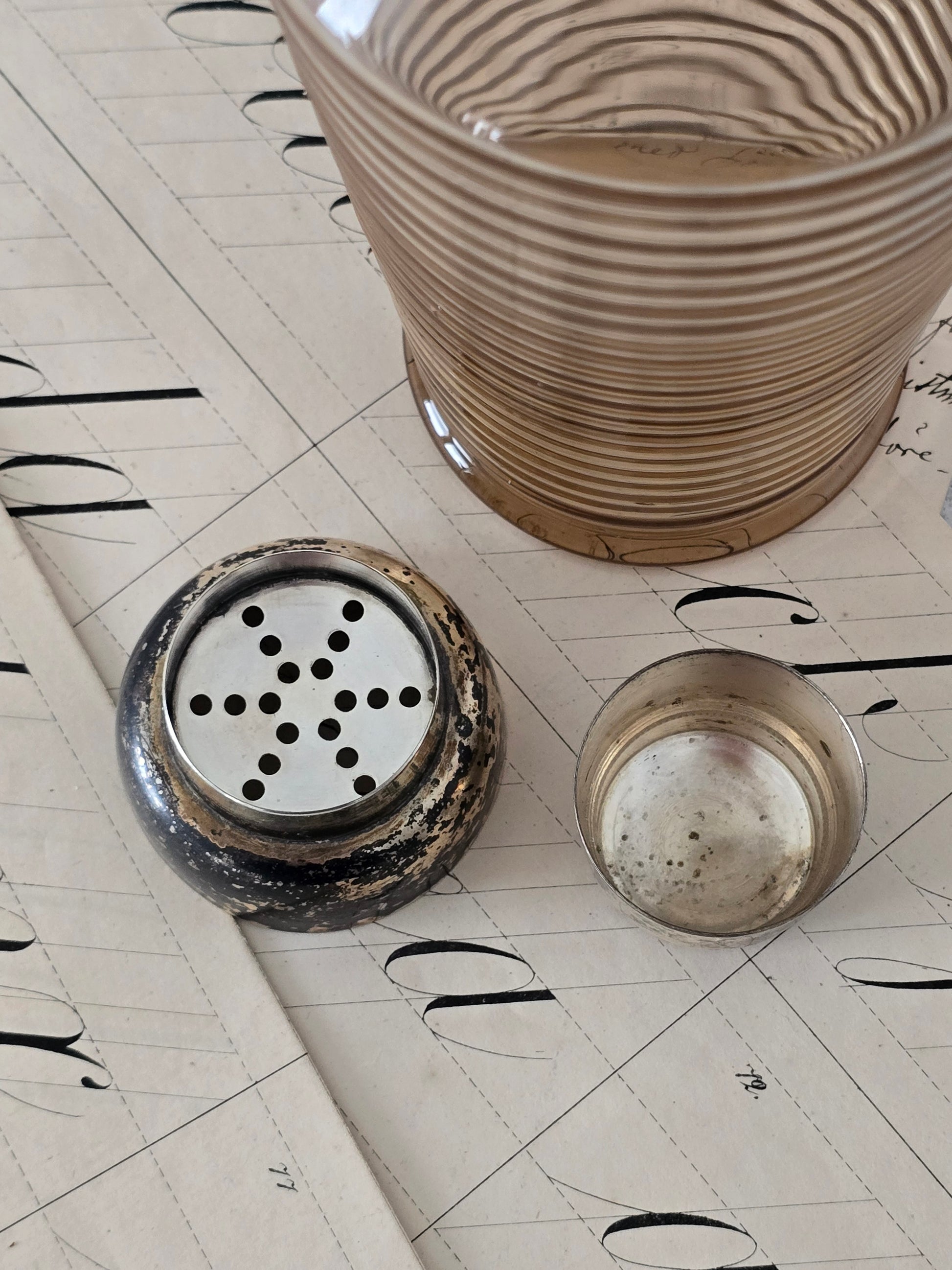 Vanha vintage cocktail-shaker
